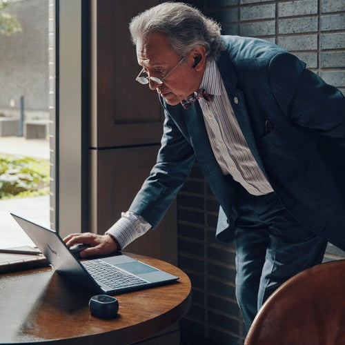 HP Poly Voyager Free 60+ UC M Carbon Black Earbuds +BT700 USB-C Adapter +Touchscreen Charge Case