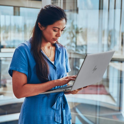 HP ZBook Firefly G11 Intel Core Ultra 7 155H Mobile workstation 35.6 cm (14") WUXGA 16 GB DDR5-SDRAM 512 GB SSD NVIDIA RTX A500 Wi-Fi 6E (802.11ax) Windows 11 Pro AI Workstation, AI PC Silver