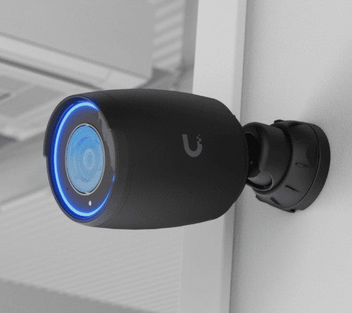 Ubiquiti AI Professional Bullet IP security camera Indoor & outdoor 3840 x 2160 pixels Ceiling/Wall/Pole