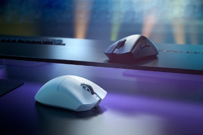 Razer DeathAdder V3 Pro mouse Gaming Right-hand RF Wireless + USB Type-C Optical 30000 DPI