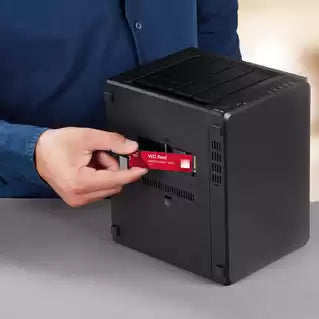 Western Digital WDS200T1R0C internal solid state drive 2 TB M.2 PCI Express NVMe