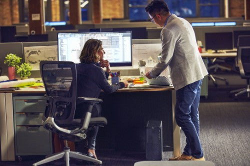 HP Z2 G9 Intel® Core™ i7 i7-14700K 32 GB DDR5-SDRAM 1 TB SSD Windows 11 Pro Tower Workstation AI Workstation Black