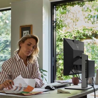 HP Elite 800 G9 Intel® Core™ i5 i5-12500T 8 GB DDR5-SDRAM 256 GB SSD Windows 11 Pro Mini PC Black