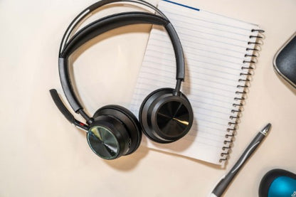 HP Poly Voyager Focus 2 USB-C-C Headset +USB-C/A Adapter