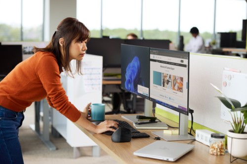 HP EliteBook X G1a Next Gen AI PC Wolf Pro Security Edition Copilot+ PC AMD Ryzen AI 9 HX PRO 375 Laptop 35.6 cm (14") Touchscreen 2.8K 32 GB LPDDR5x-SDRAM 1 TB SSD Wi-Fi 7 (802.11be) Windows 11 Pro Silver